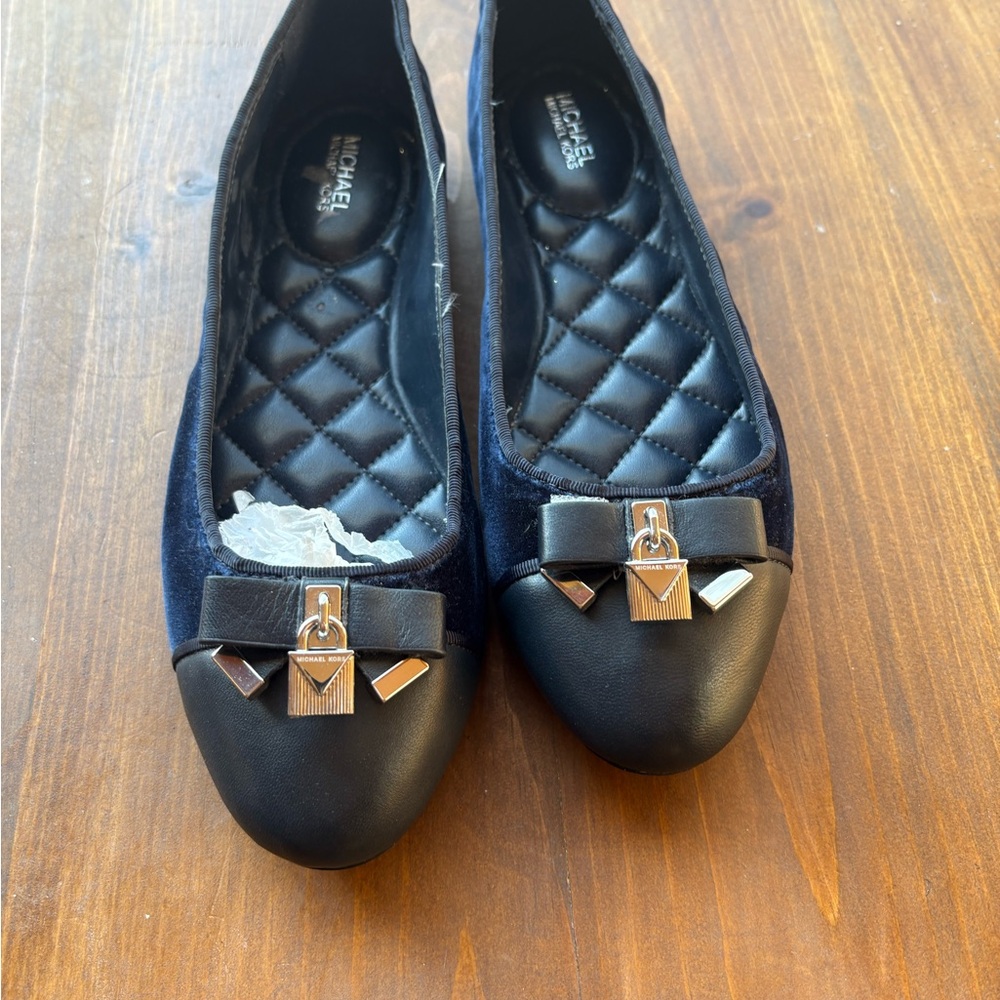 Michael Kors dark blue Velvet Ballet Flats with Bow